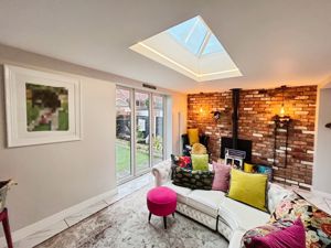 Sitting Room- click for photo gallery